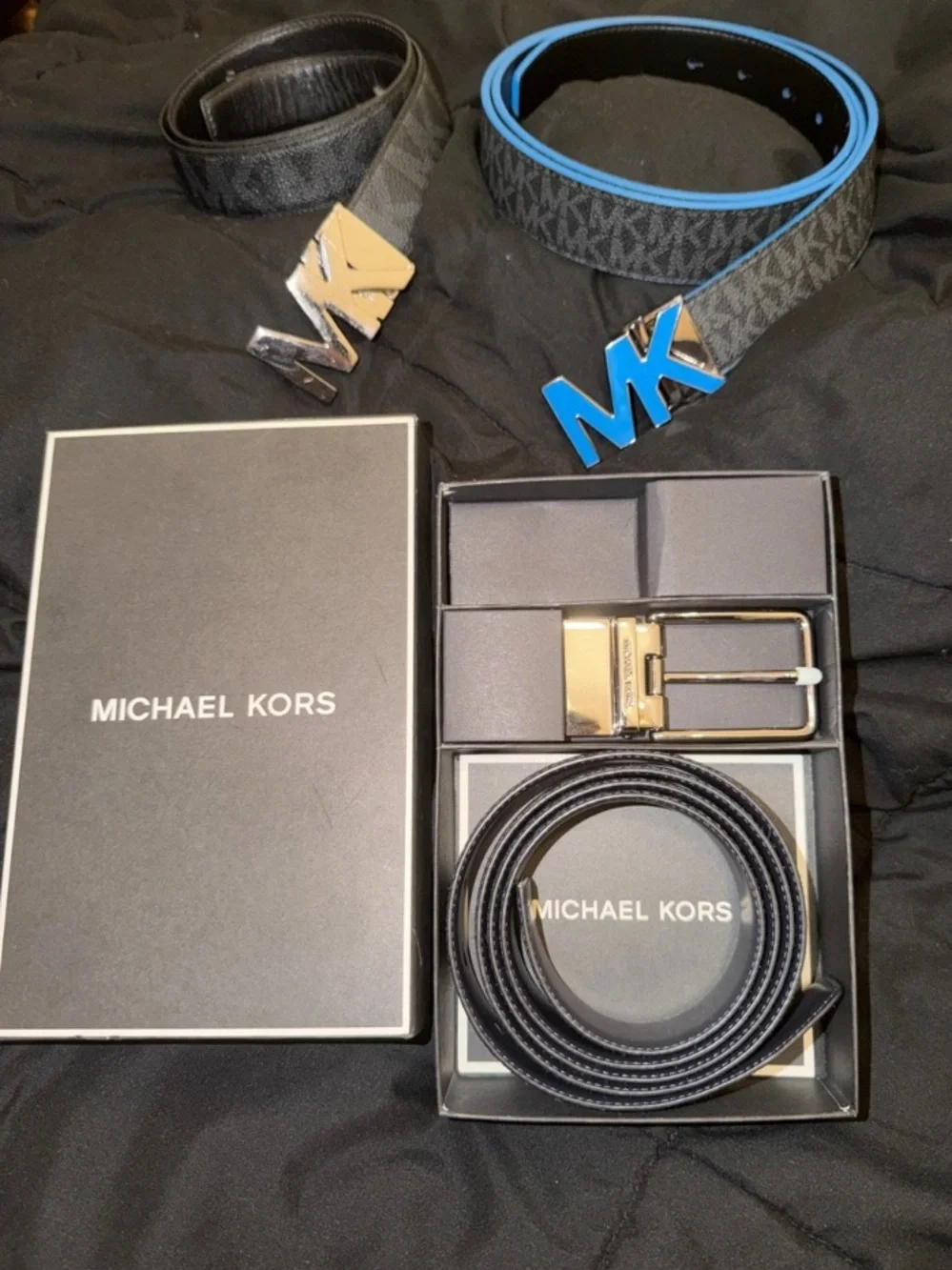 Michael Kors Men’s Reversible Cut-to-Fit Belt Gift Set Blue MK Logo New